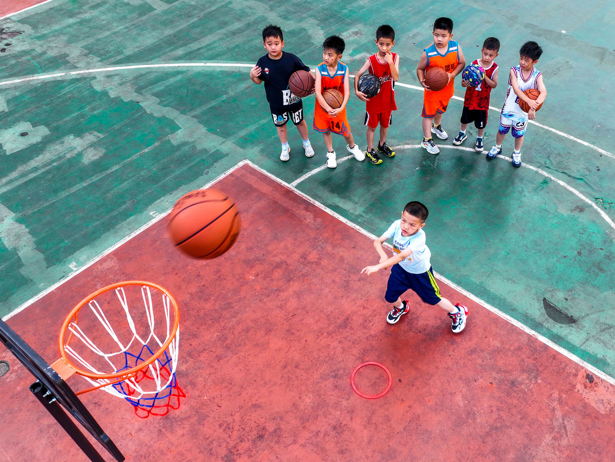 NBA球队备战新赛季，训练积极进行中